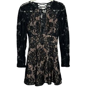 The Jetset Diaries Pizzo Black Lace Long Sleeve cutout Mini Dress NWT